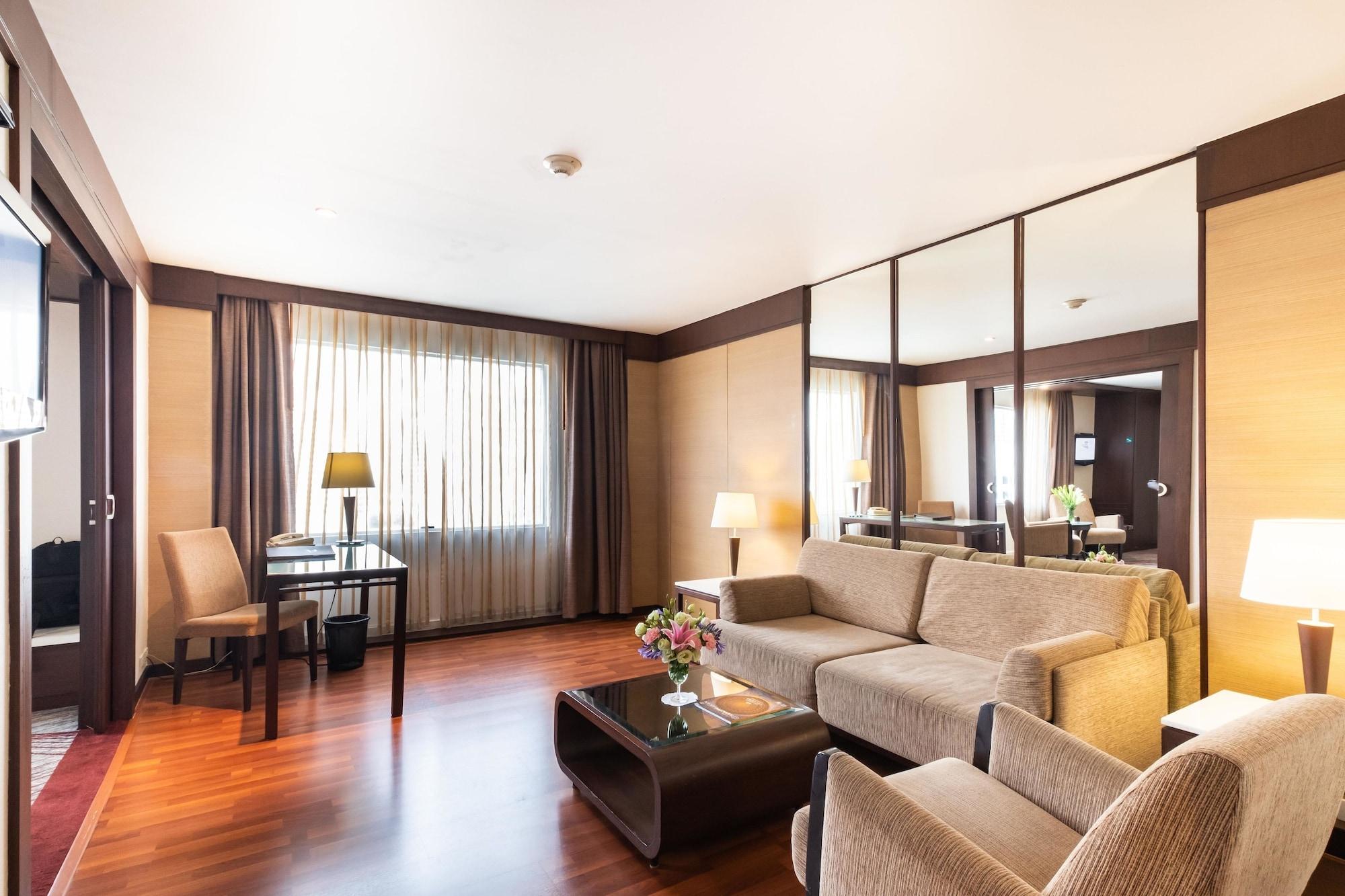 Zenith Sukhumvit Hotel Bangkok Exterior foto