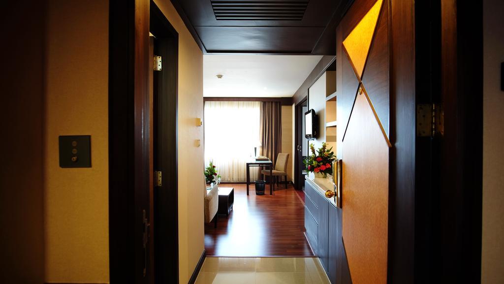 Zenith Sukhumvit Hotel Bangkok Exterior foto